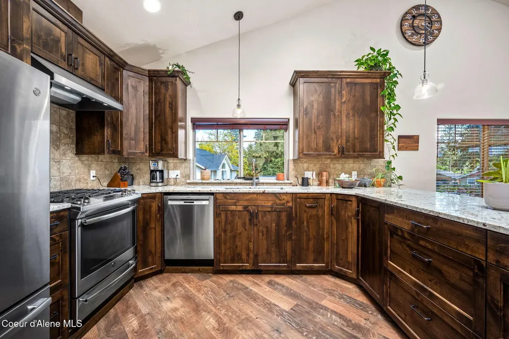 1997 E Avondale Lane Hayden ID 83835