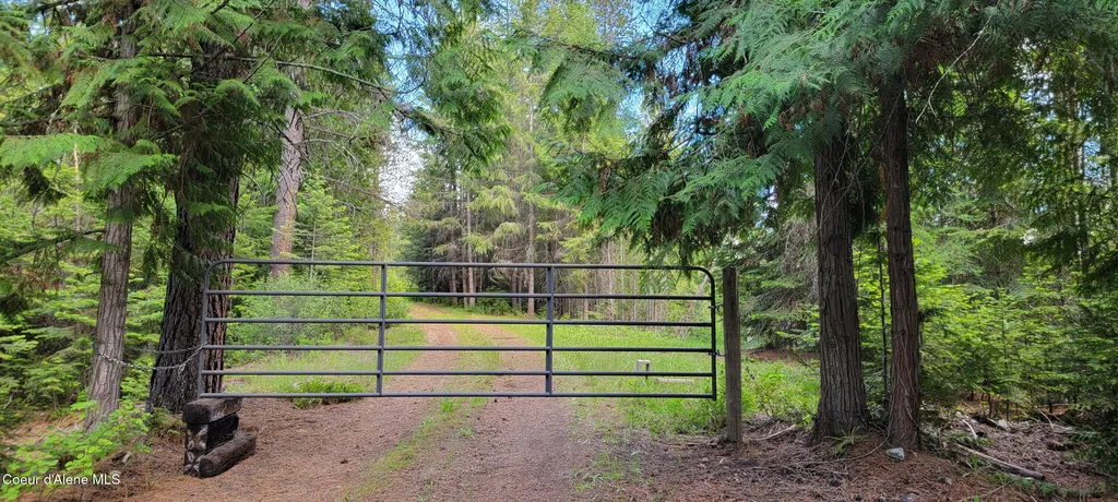 1015 Templeman Lake Road Bonners Ferry ID 83805