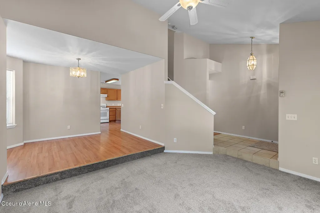 8393 N Cloverleaf Drive Hayden ID 83835