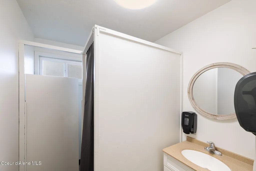 1527 E 16th Avenue Post Falls ID 83854