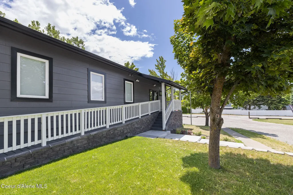1527 E 16th Avenue Post Falls ID 83854