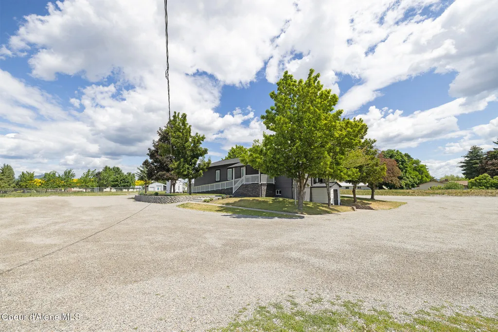 1527 E 16th Avenue Post Falls ID 83854