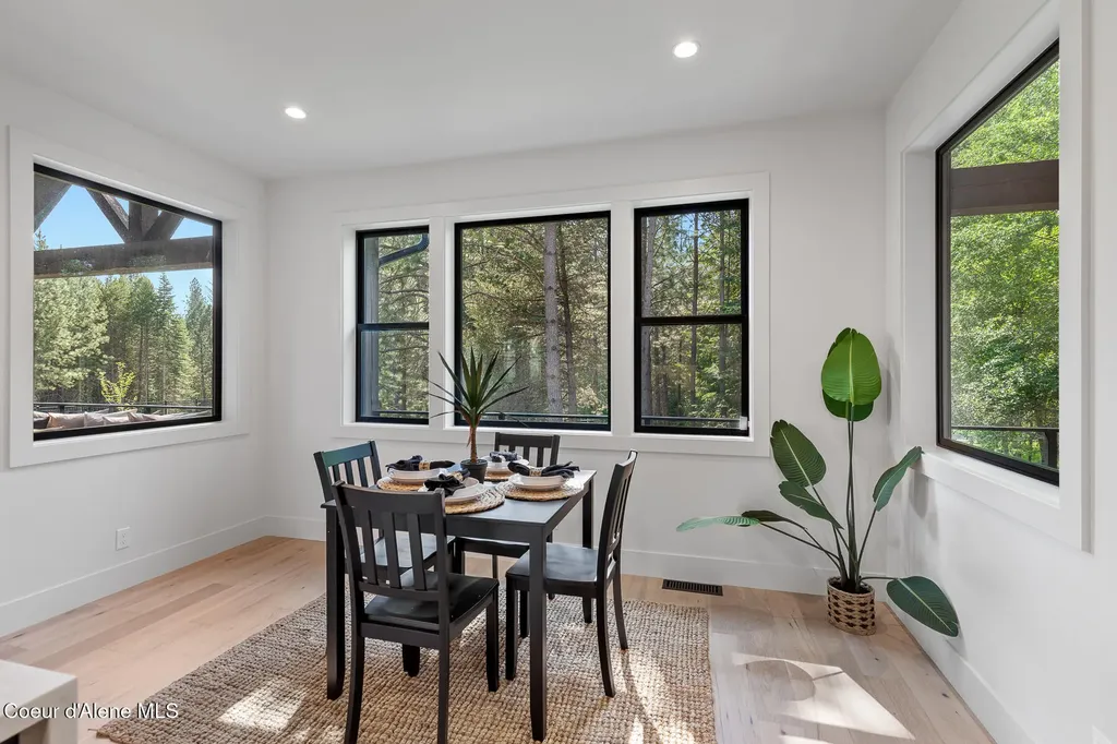 11733 N Blue Jay Loop Hayden ID 83835