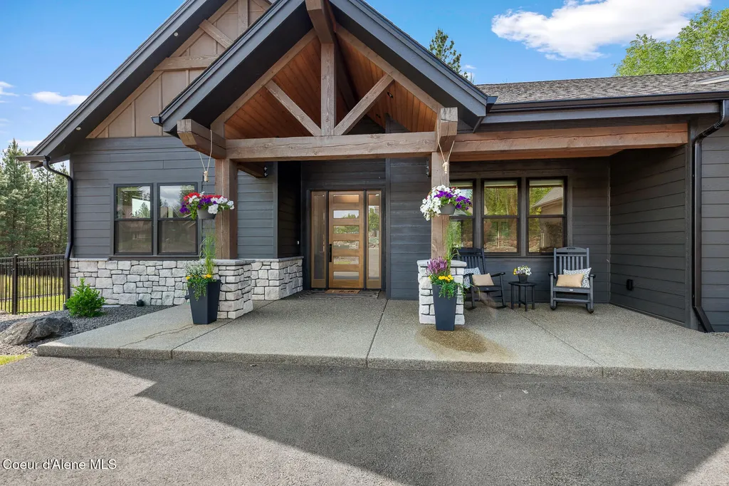 11733 N Blue Jay Loop Hayden ID 83835