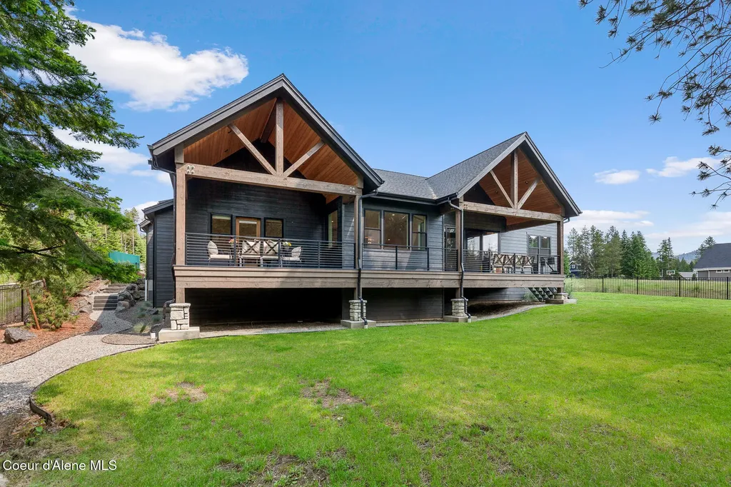 11733 N Blue Jay Loop Hayden ID 83835