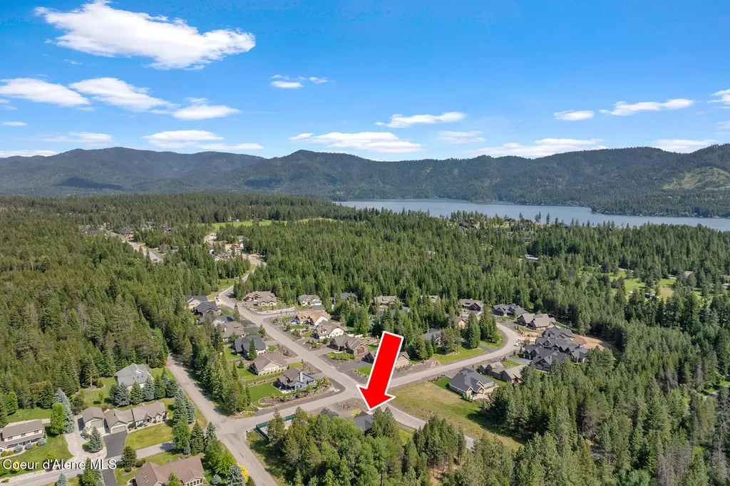 11733 N Blue Jay Loop Hayden ID 83835