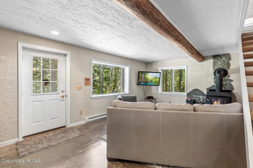 17875 N Richards Drive Hayden ID 83835