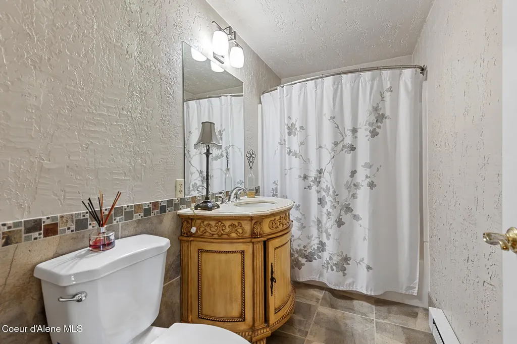 17875 N Richards Drive Hayden ID 83835
