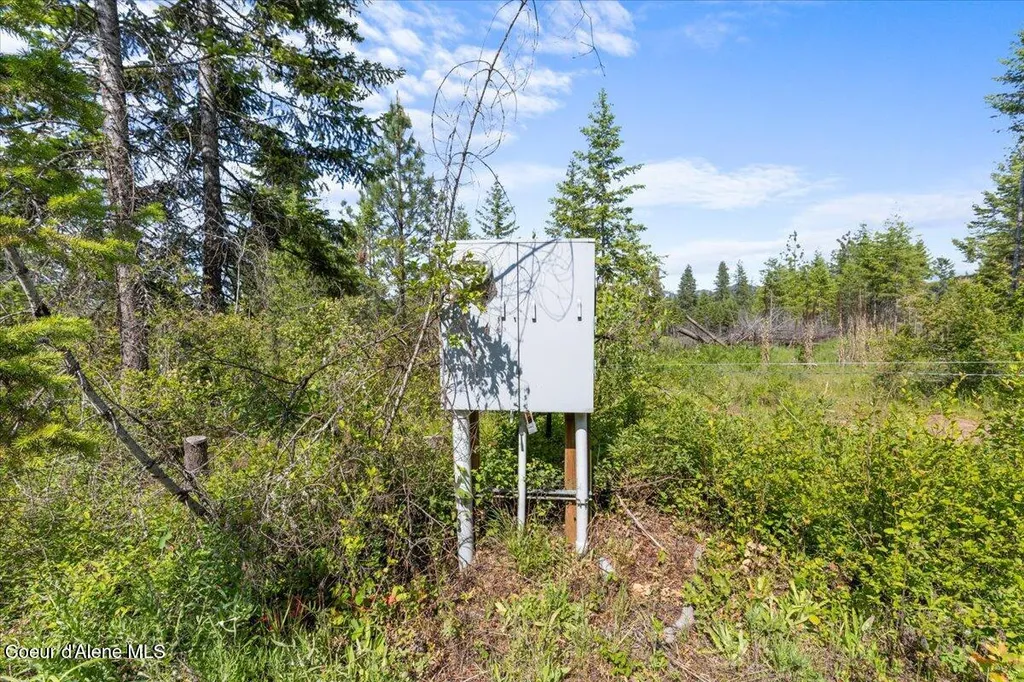 Nka Trails End Road Athol ID 83801