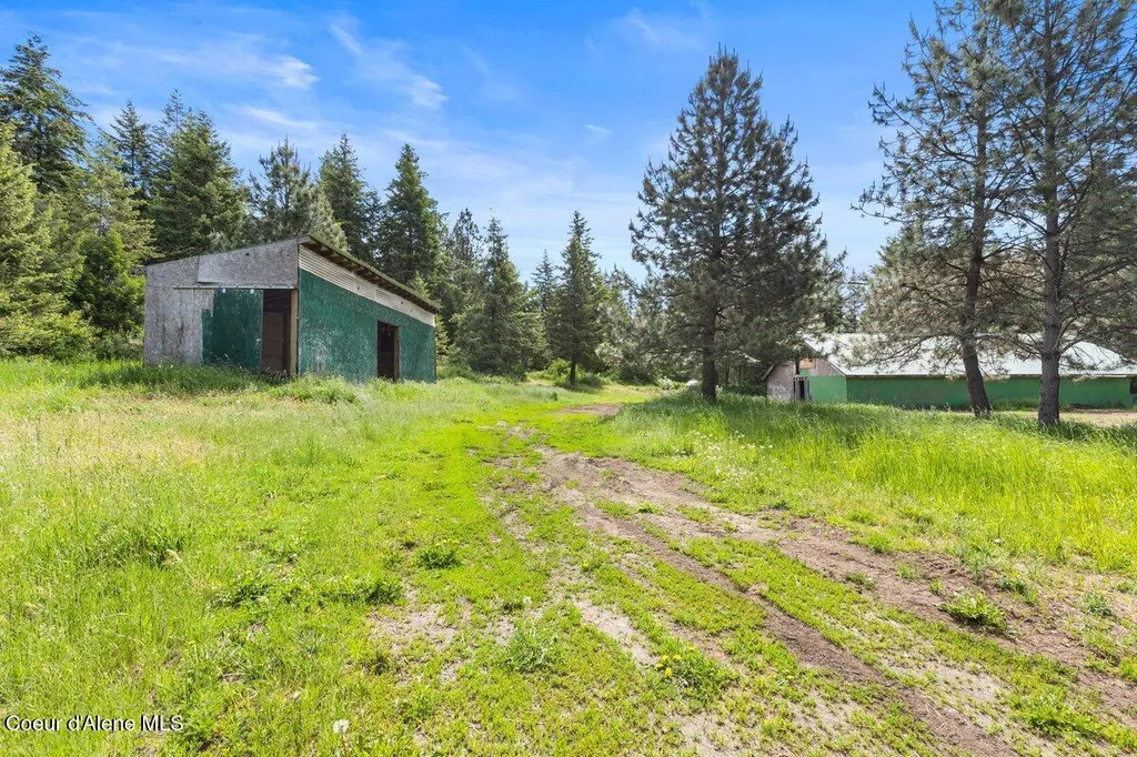 Nka Trails End Road Athol ID 83801