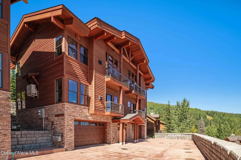32 Olaf Court Sandpoint ID 83864