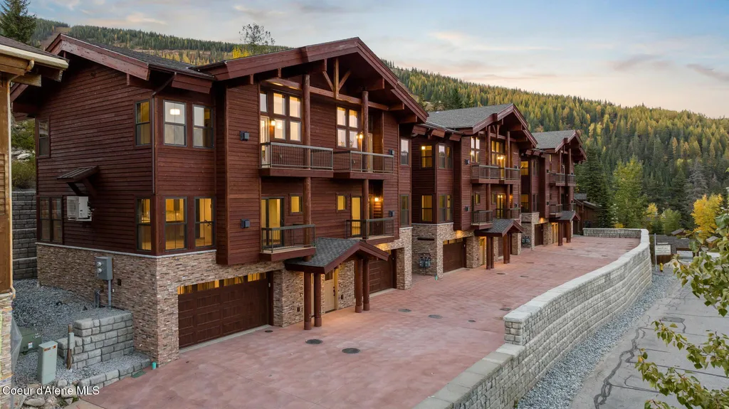 32 Olaf Court Sandpoint ID 83864