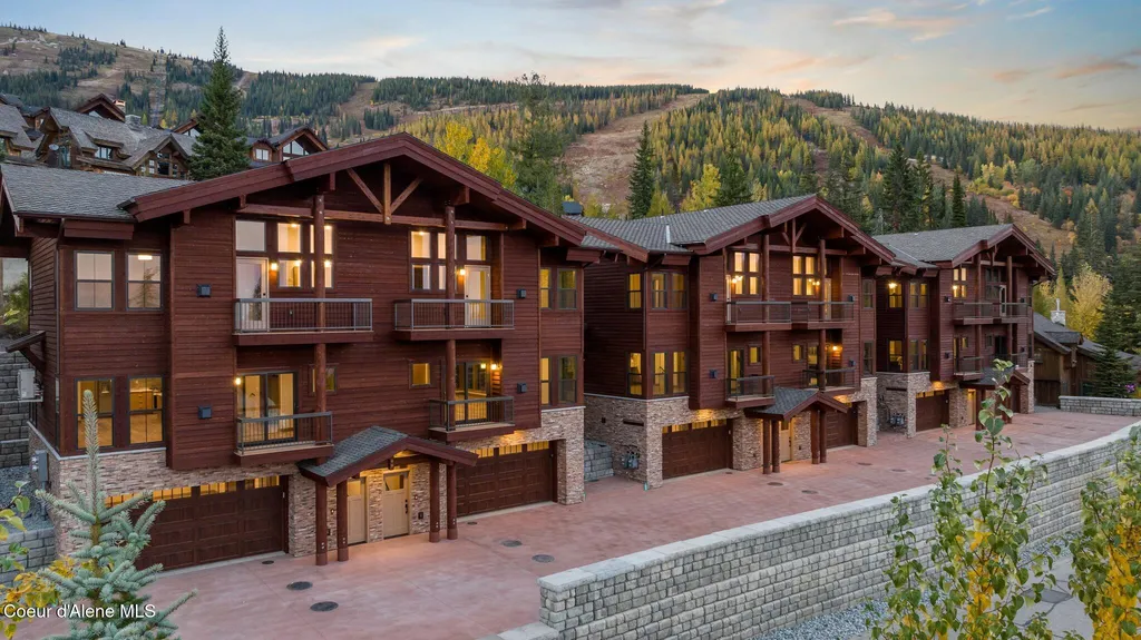 32 Olaf Court Sandpoint ID 83864
