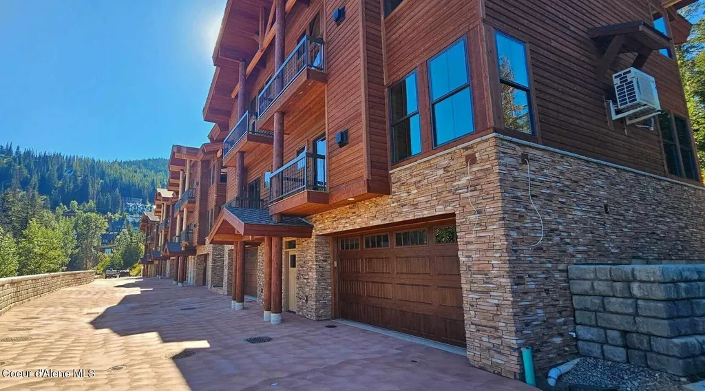 32 Olaf Court Sandpoint ID 83864
