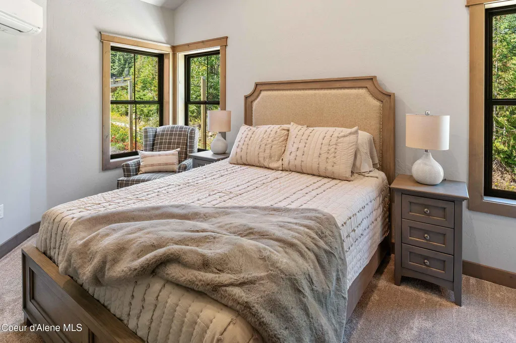 38 Olaf Court Sandpoint ID 83864