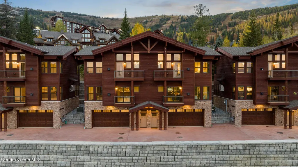 42 Olaf Court Sandpoint ID 83864
