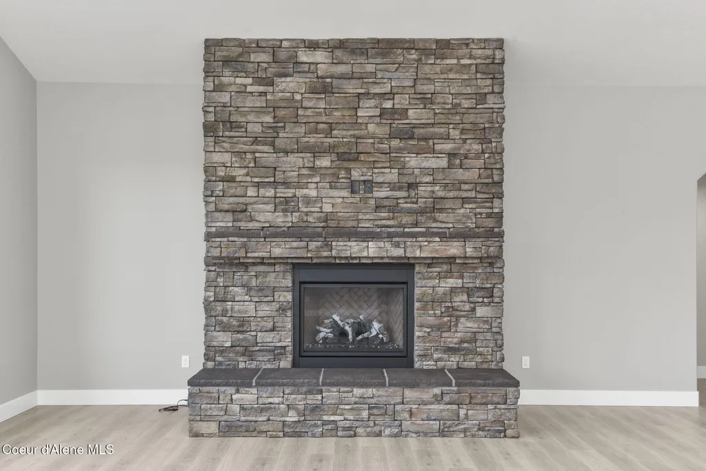 8516 S Hana Drive Harrison ID 83833