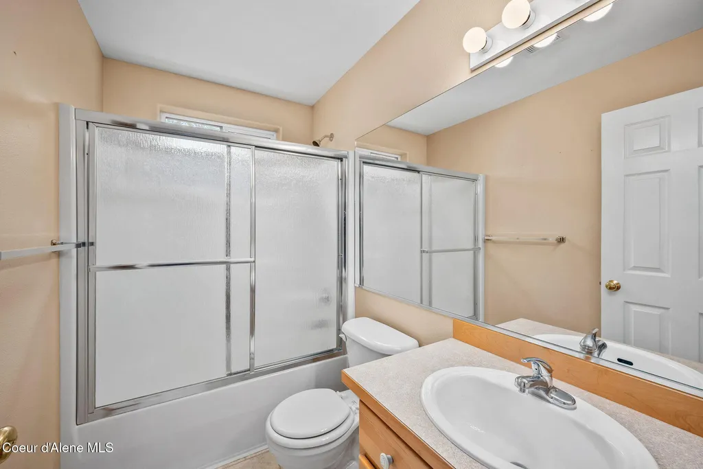 30296 N Wheatridge Road Athol ID 83801