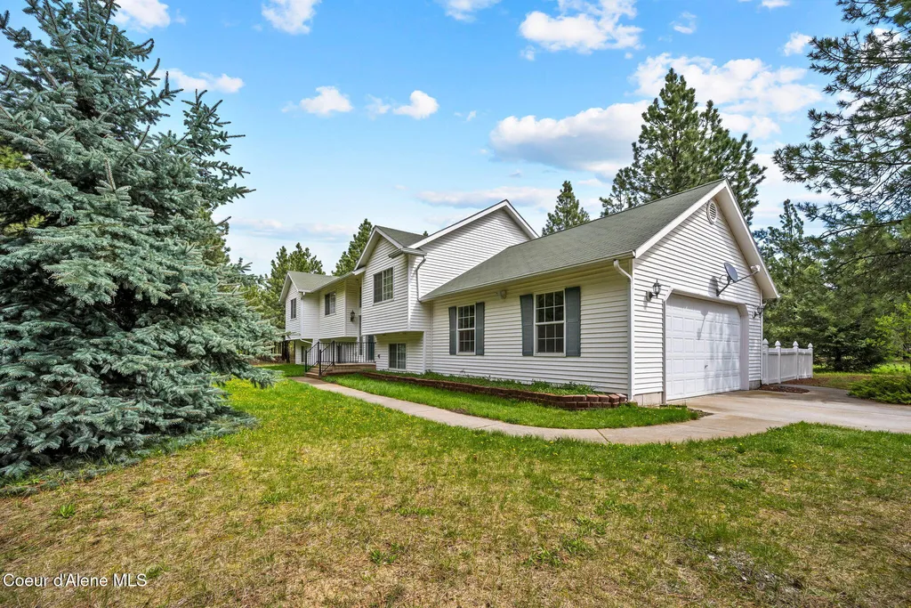 30296 N Wheatridge Road Athol ID 83801