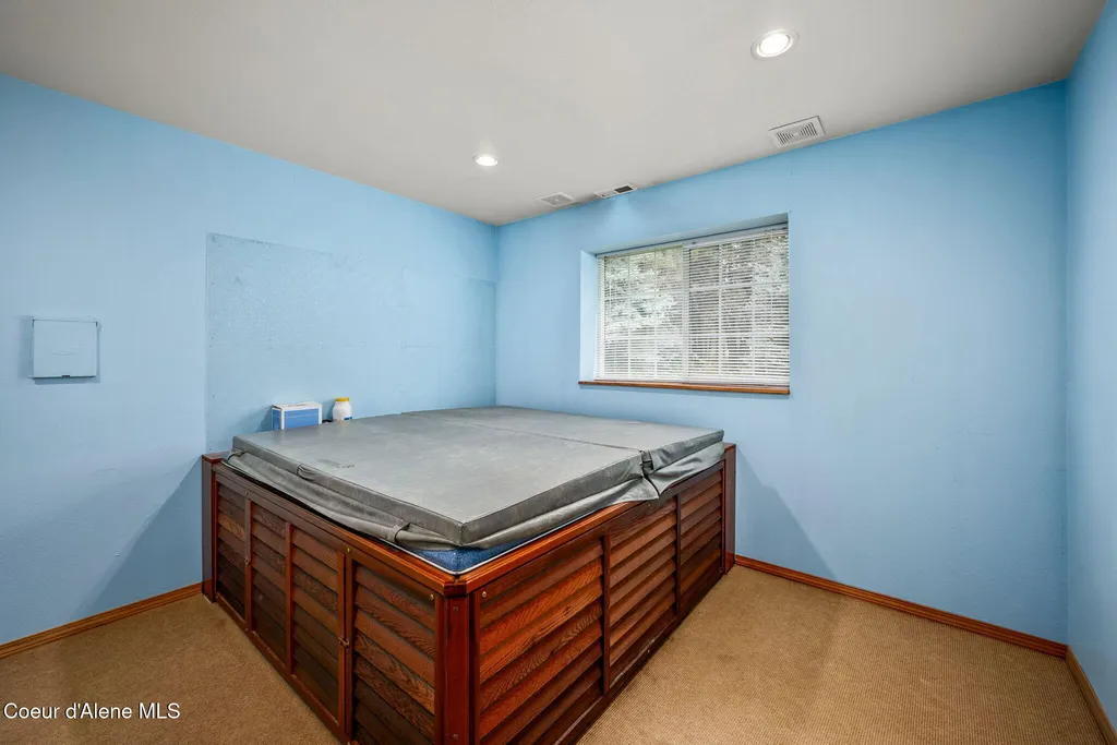 30296 N Wheatridge Road Athol ID 83801