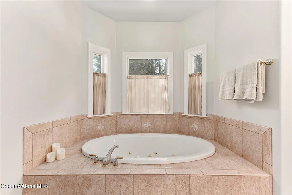 12795 N Yearling Circle Hayden ID 83835
