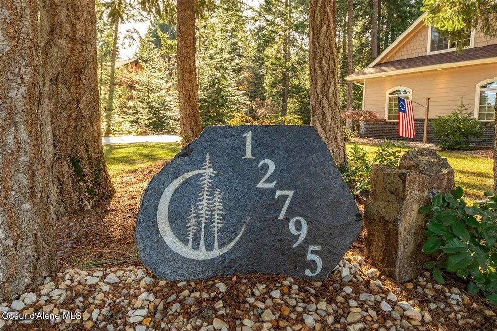 12795 N Yearling Circle Hayden ID 83835