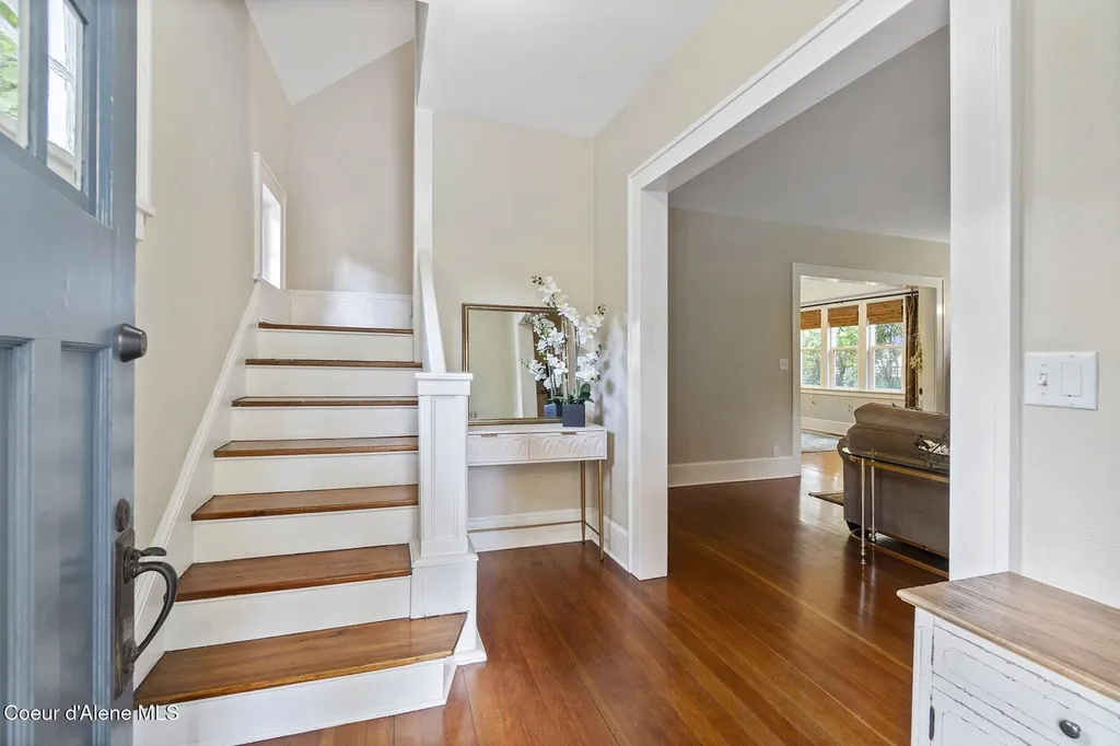 306 S Huron Avenue Sandpoint ID 83864