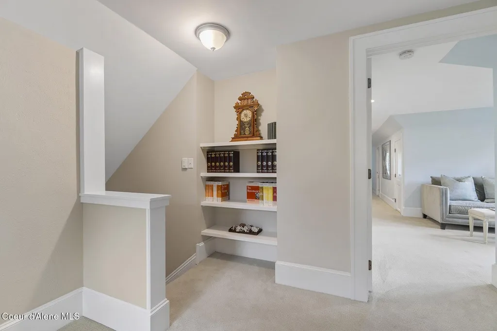306 S Huron Avenue Sandpoint ID 83864