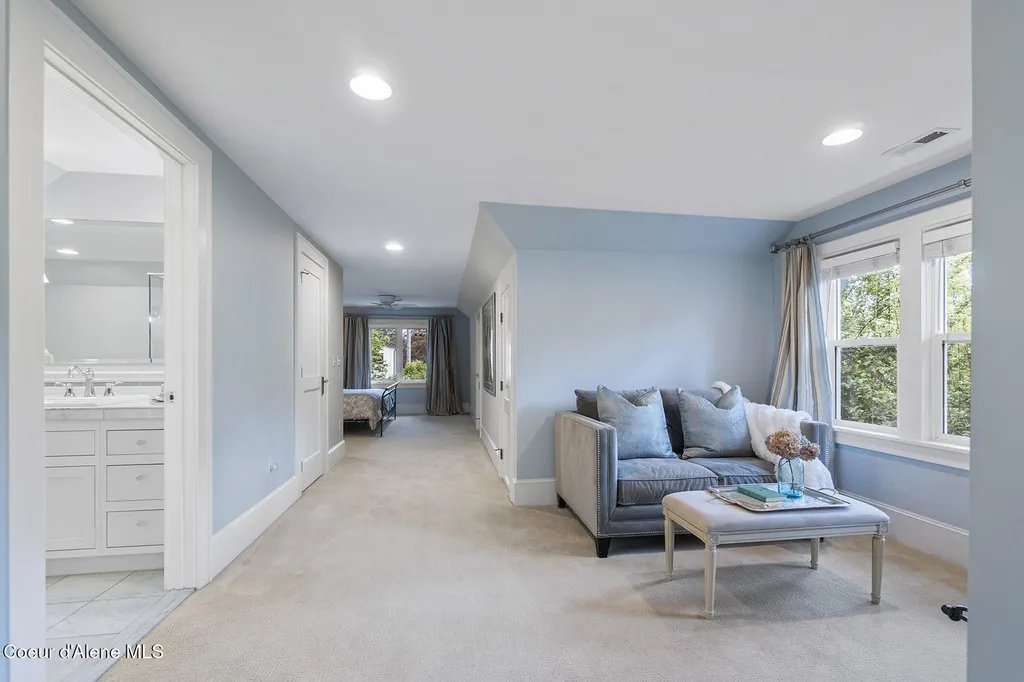 306 S Huron Avenue Sandpoint ID 83864