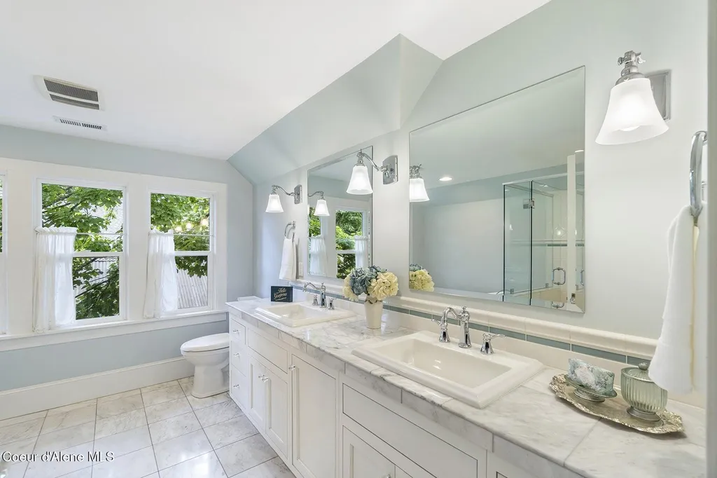 306 S Huron Avenue Sandpoint ID 83864