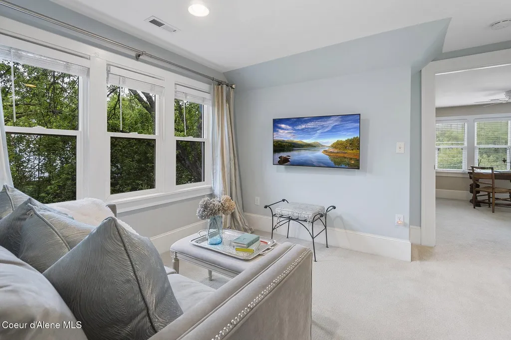 306 S Huron Avenue Sandpoint ID 83864