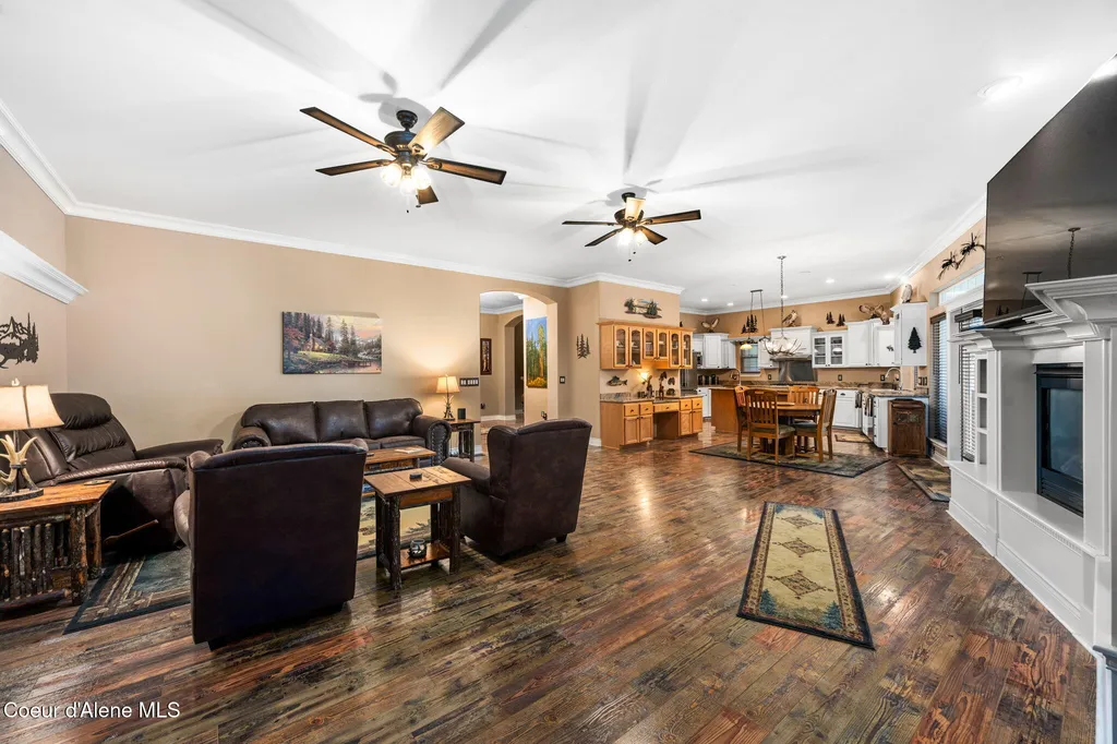 807 S Riverside Harbor Drive Post Falls ID 83854