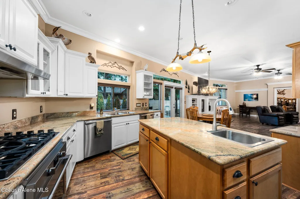 807 S Riverside Harbor Drive Post Falls ID 83854