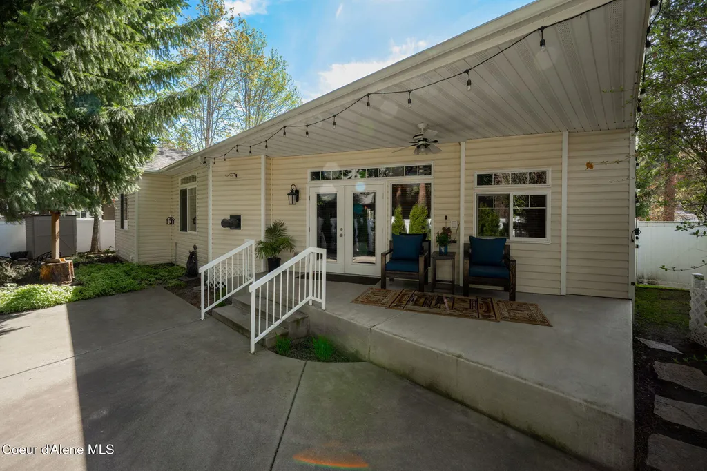807 S Riverside Harbor Drive Post Falls ID 83854