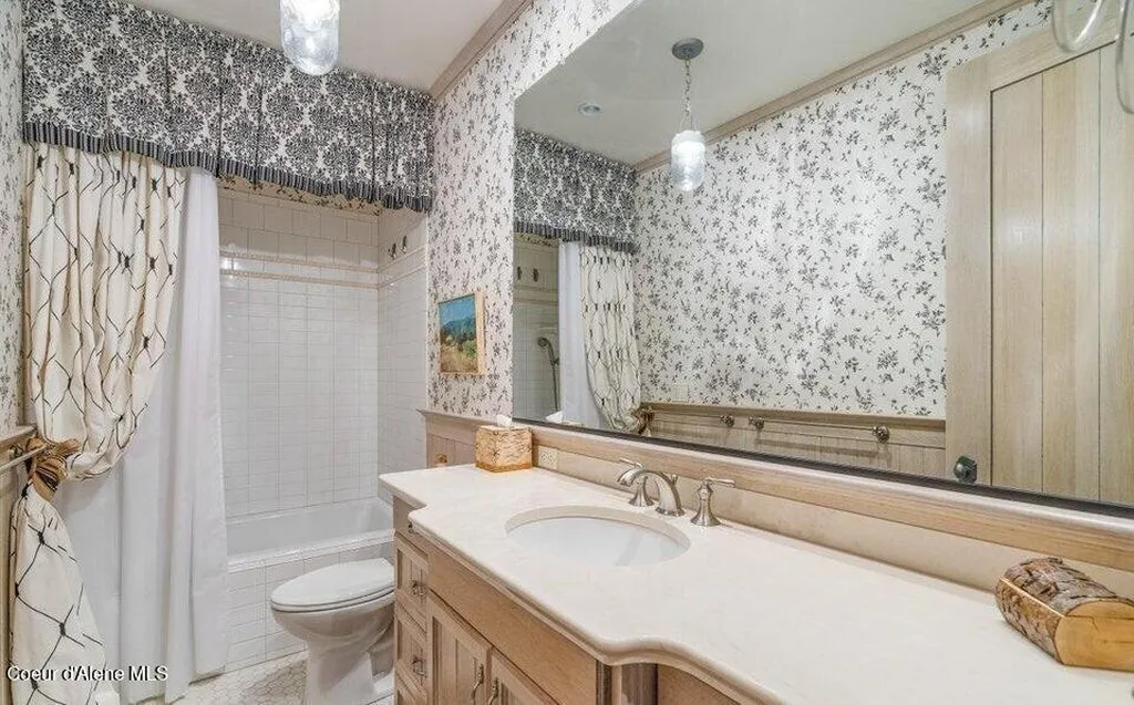 7566 E Gem Shores Road Hayden ID 83835