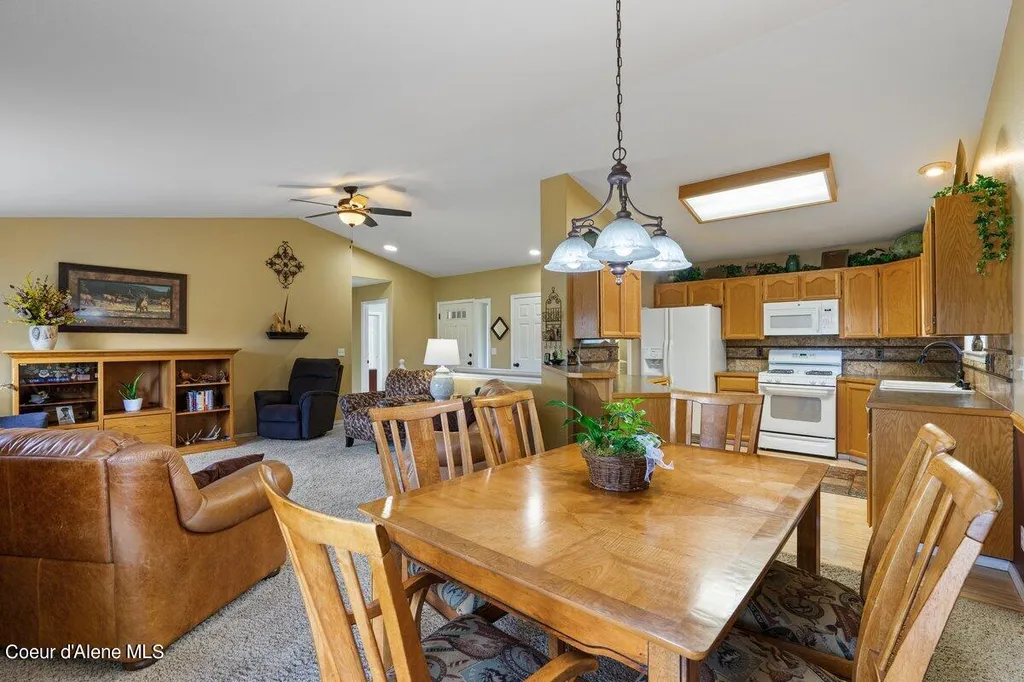 757 W Lacey Avenue Hayden ID 83835