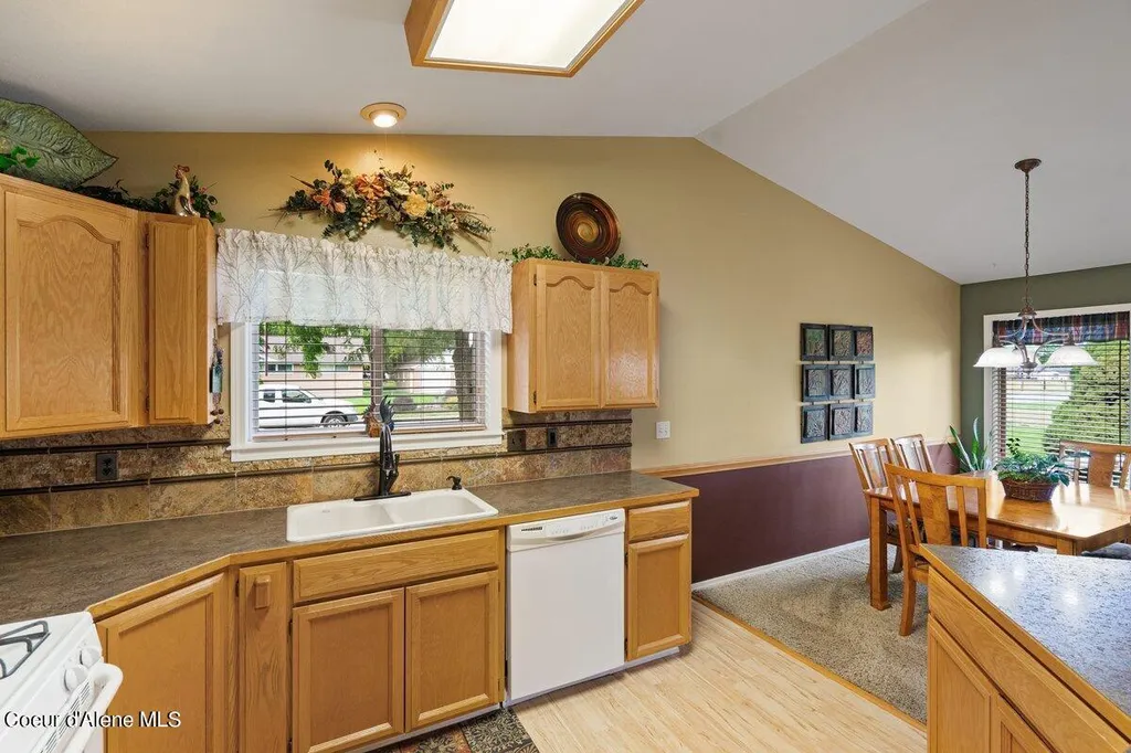 757 W Lacey Avenue Hayden ID 83835