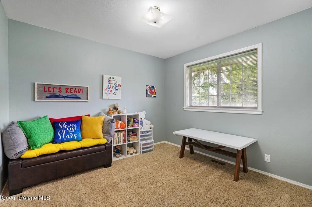 757 W Lacey Avenue Hayden ID 83835