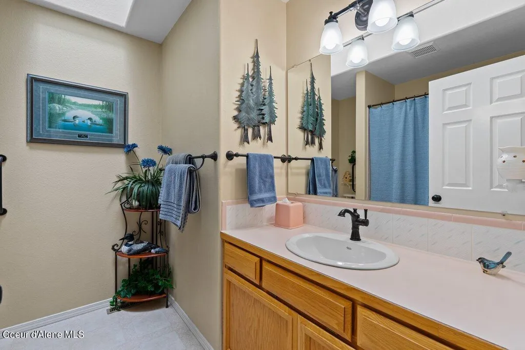757 W Lacey Avenue Hayden ID 83835
