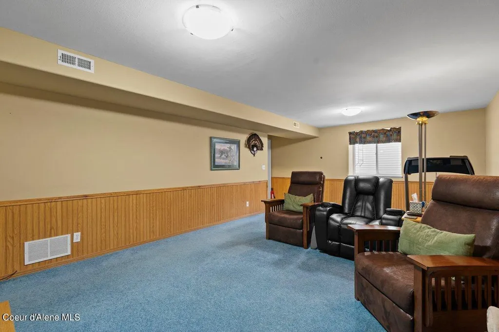 757 W Lacey Avenue Hayden ID 83835