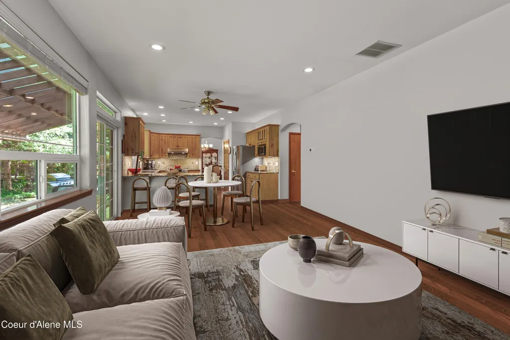 8533 N Tartan Drive Hayden ID 83835