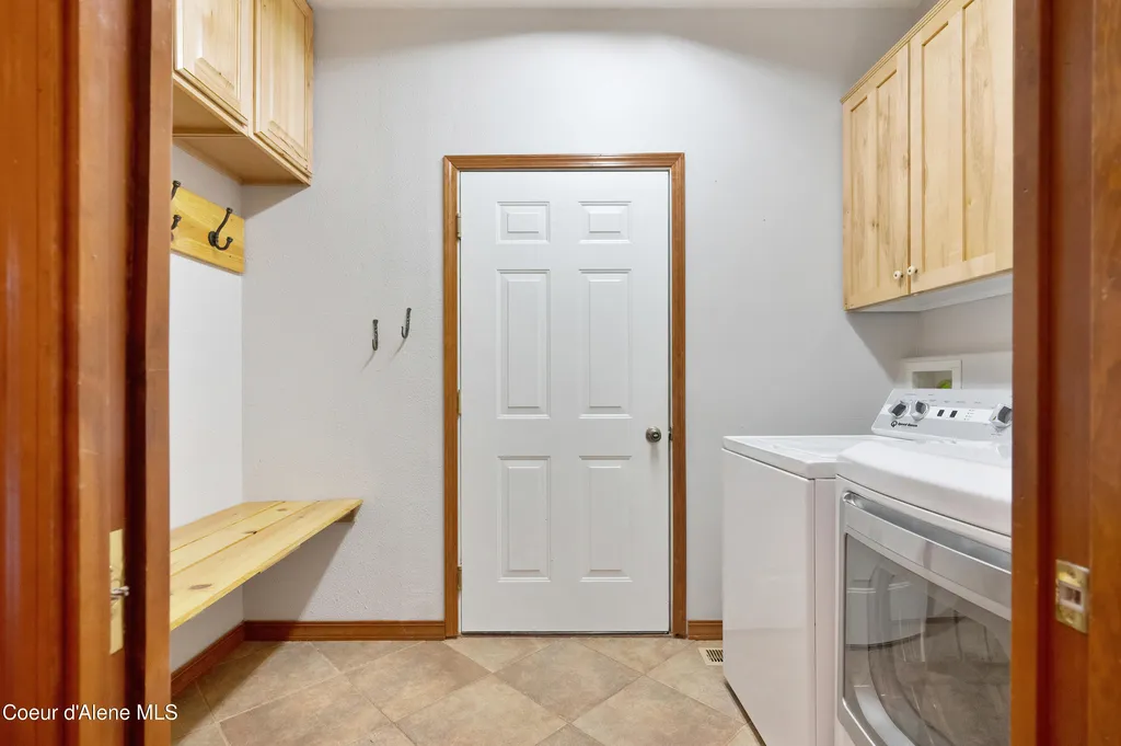 8533 N Tartan Drive Hayden ID 83835
