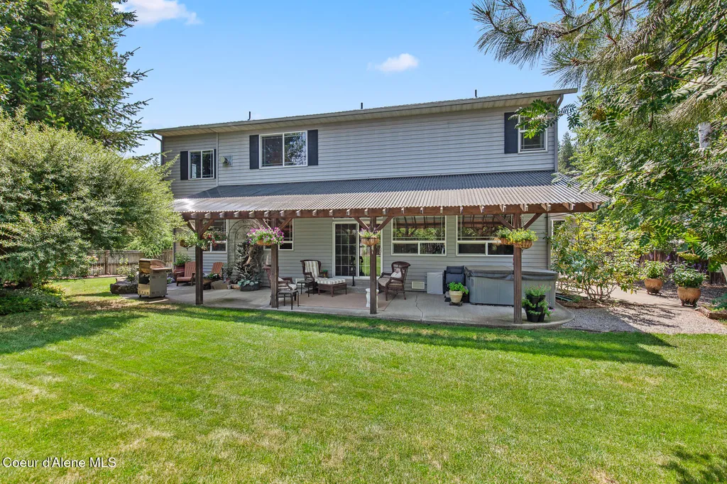 8533 N Tartan Drive Hayden ID 83835
