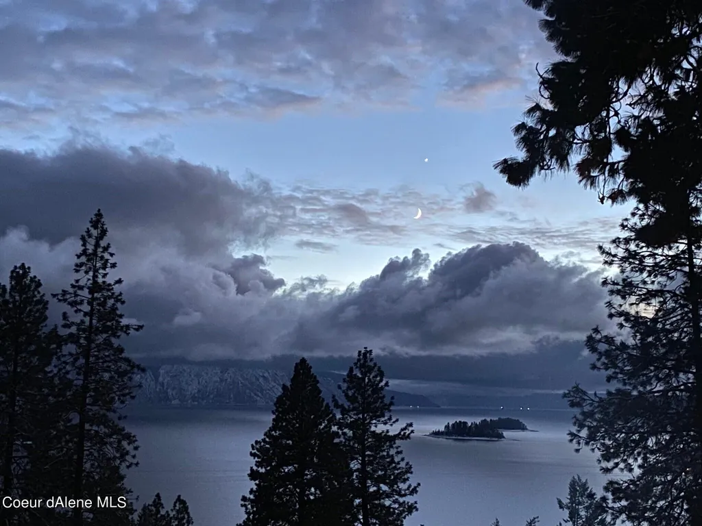 118 Alpine Lane Hope ID 83836
