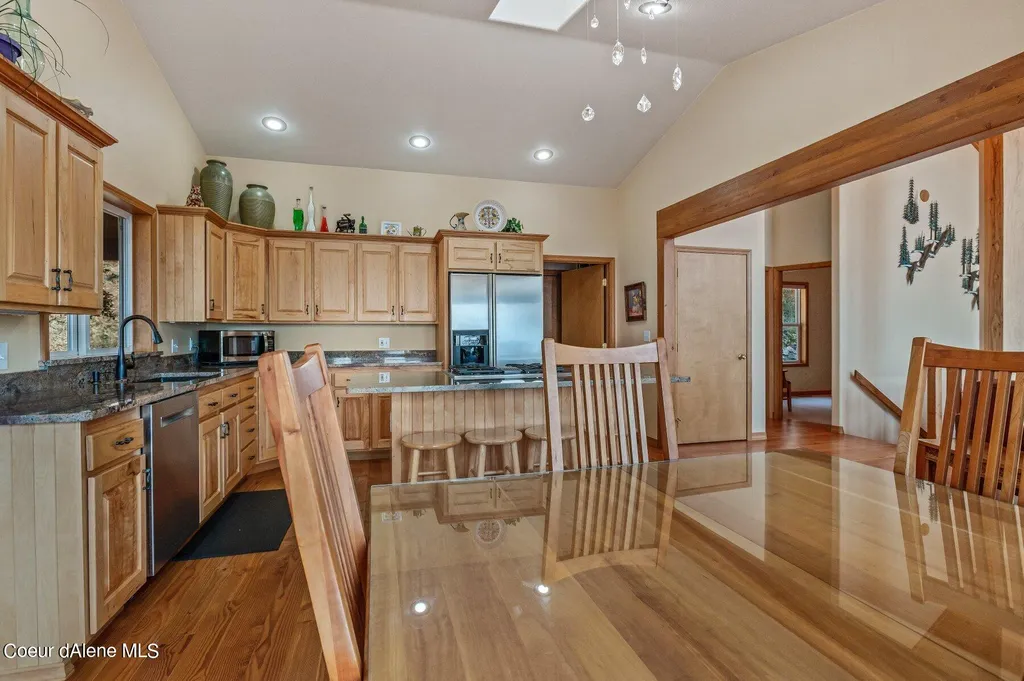118 Alpine Lane Hope ID 83836