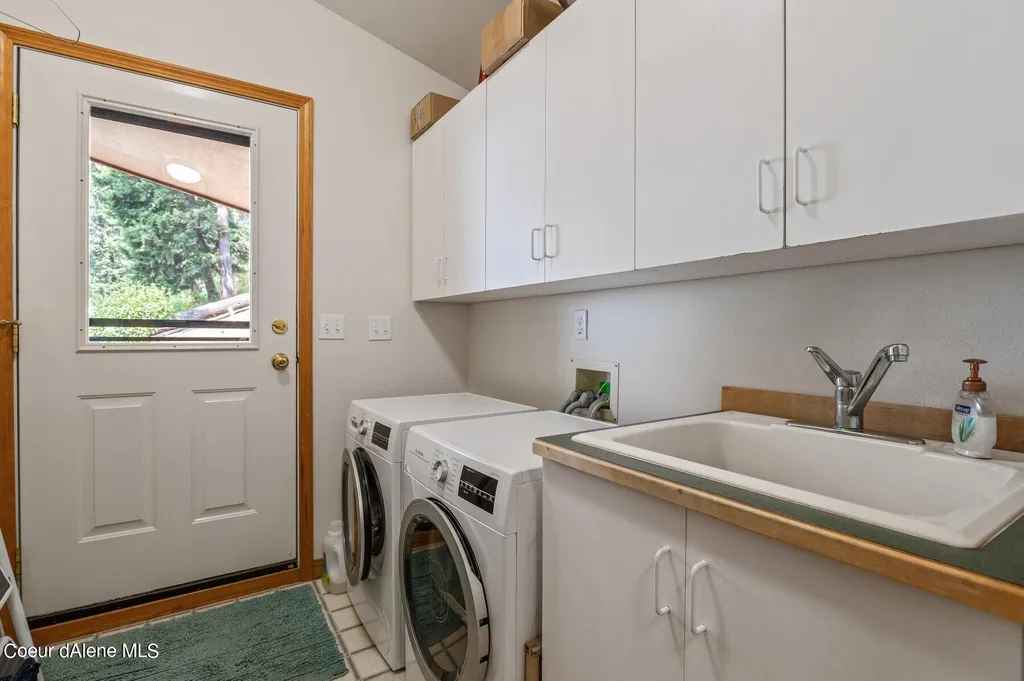 118 Alpine Lane Hope ID 83836