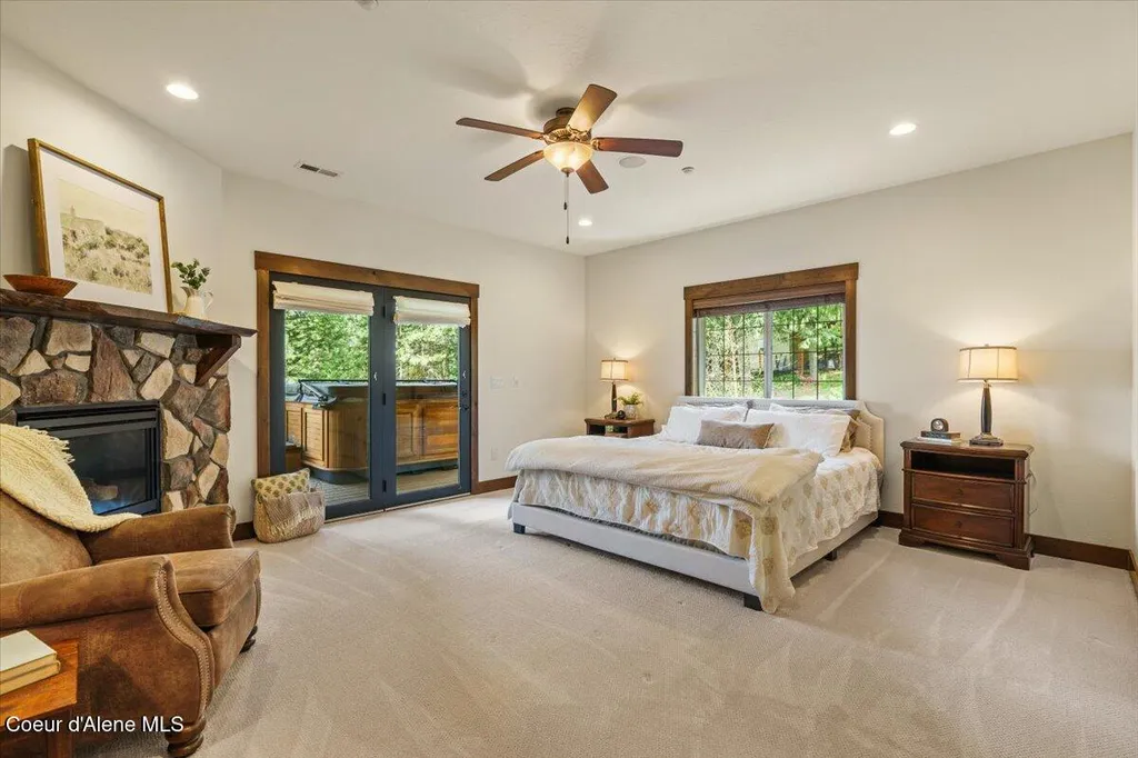 3801 S Carpenter Loop Post Falls ID 83854