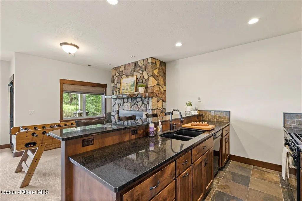 3801 S Carpenter Loop Post Falls ID 83854