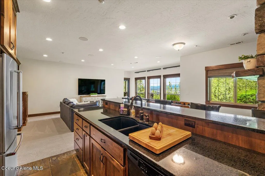 3801 S Carpenter Loop Post Falls ID 83854