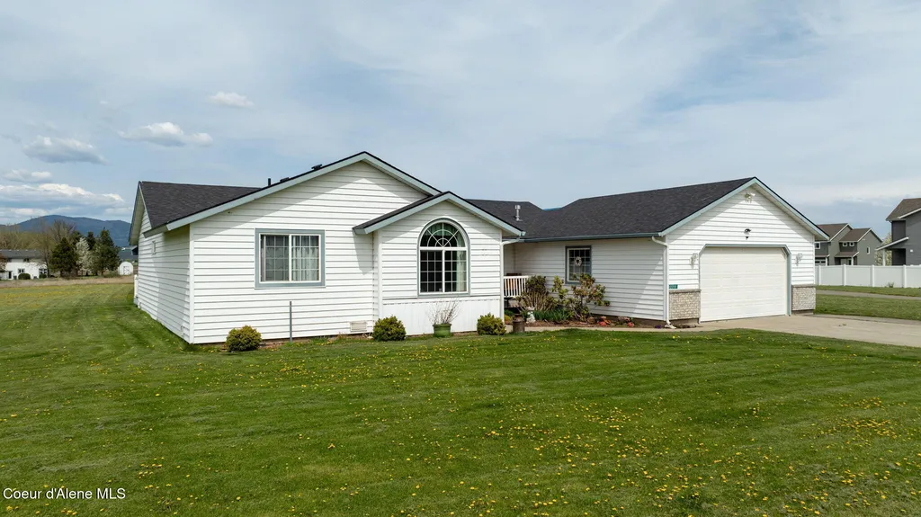 12719 W Prairie Avenue Post Falls ID 83854